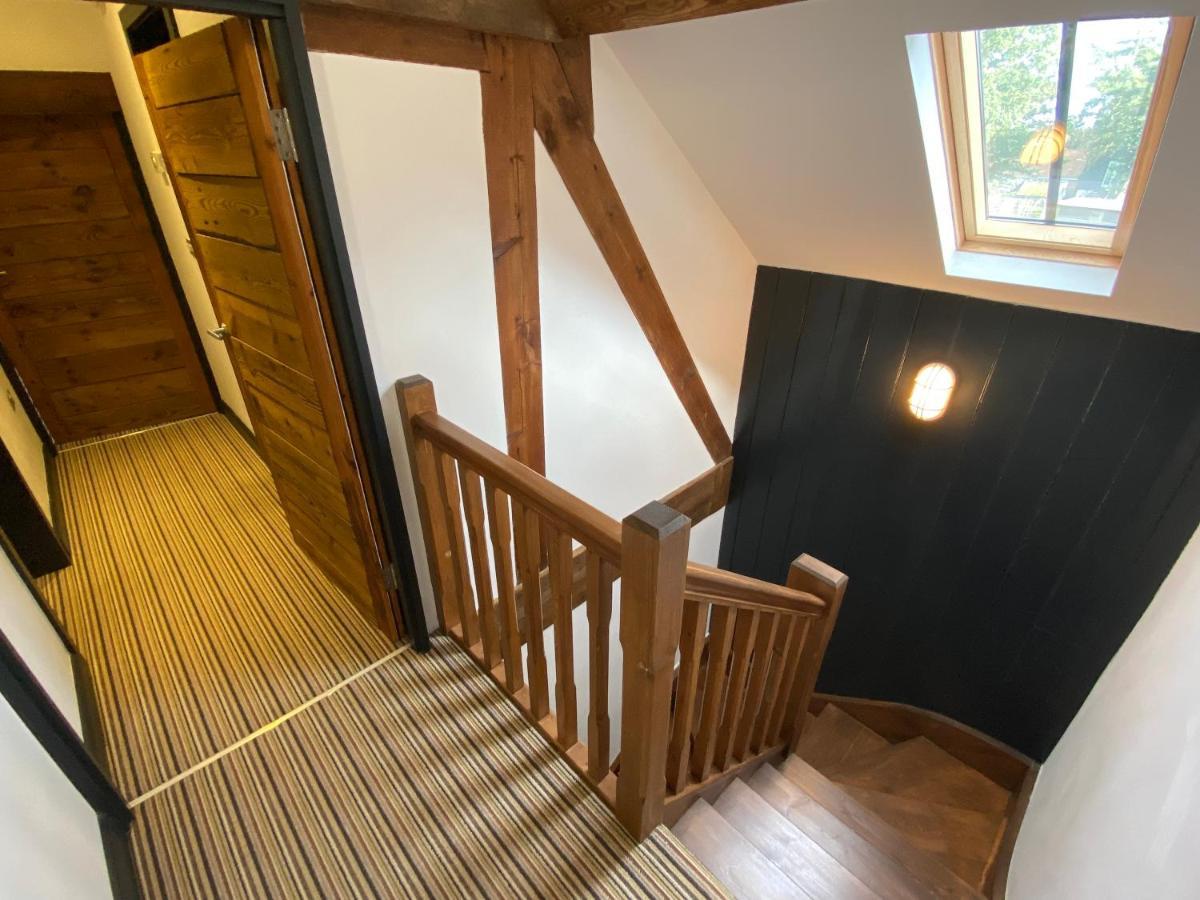 Betsey Trotwood. Historic Stylish 2-Bed Cottage. Blundeston Екстериор снимка