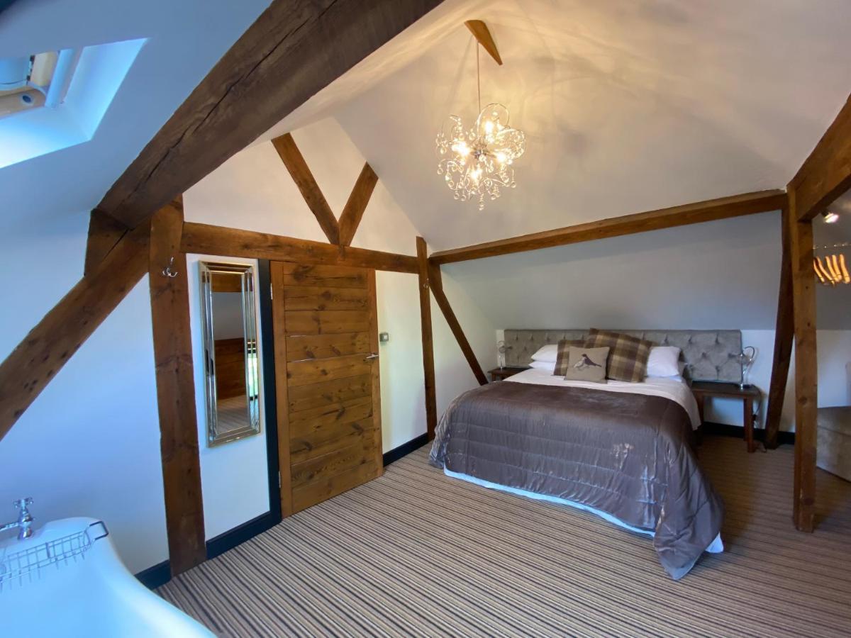 Betsey Trotwood. Historic Stylish 2-Bed Cottage. Blundeston Екстериор снимка